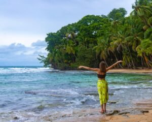 Beach safety in Costa Rica